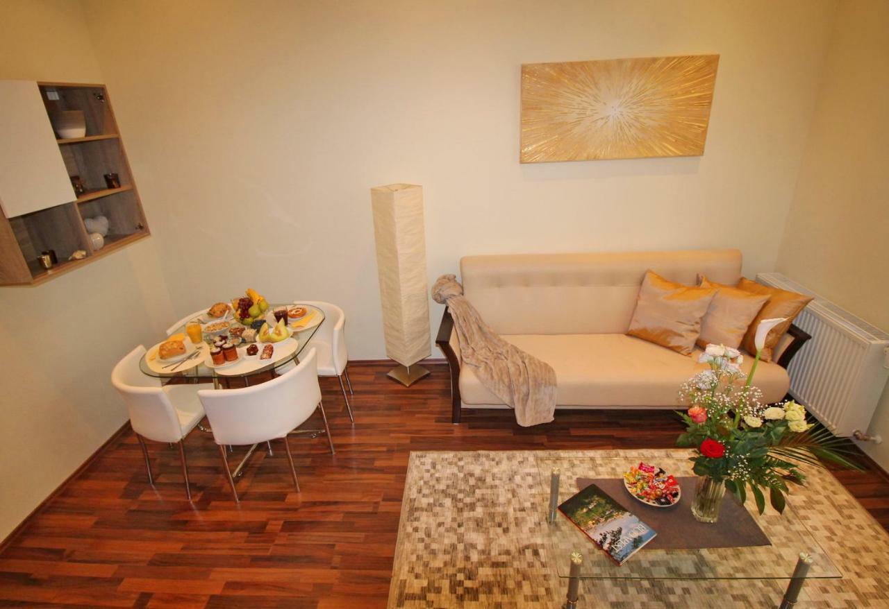Castle Court Apartment 布达佩斯 外观 照片