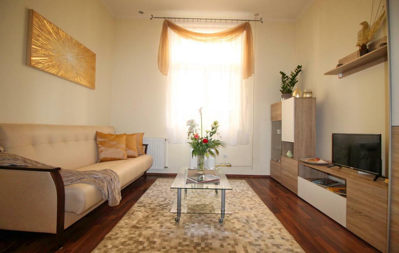 Castle Court Apartment 布达佩斯 外观 照片