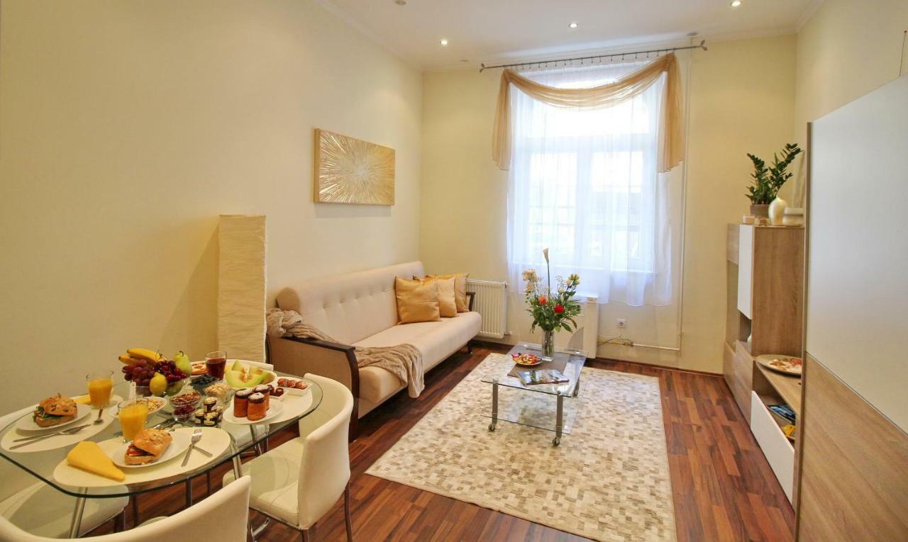 Castle Court Apartment 布达佩斯 外观 照片