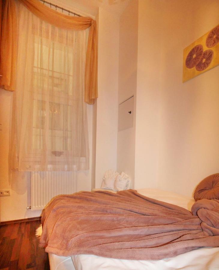 Castle Court Apartment 布达佩斯 外观 照片